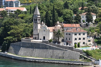 Catedral amurrallada de kotor